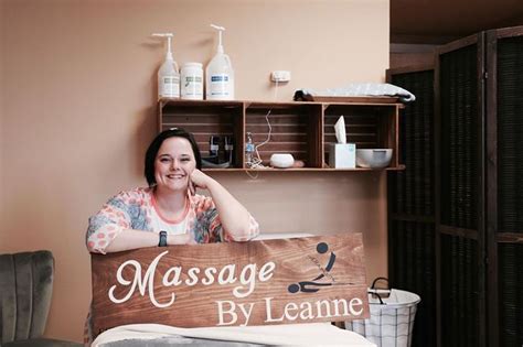 Intimate massage Escort Lancy